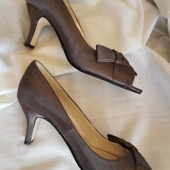 Caparros Peep Toe Pump - Picture 4 of 4